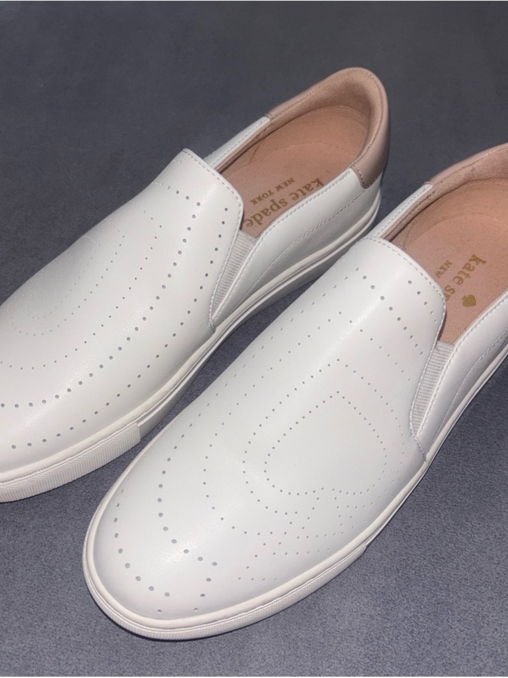 kate spade White Leather Slip-On Loafers with Blush Collar
